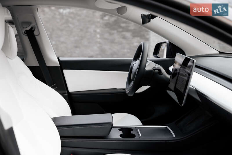 Внедорожник / Кроссовер Tesla Model Y 2022 в Луцке