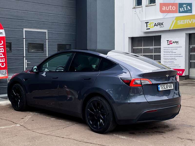 Внедорожник / Кроссовер Tesla Model Y 2023 в Киеве