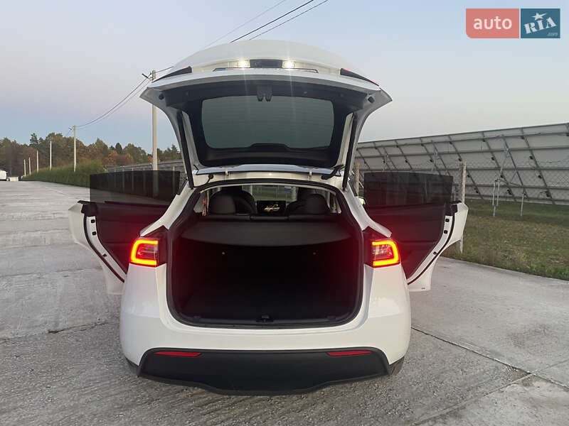 Позашляховик / Кросовер Tesla Model Y 2023 в Богородчанах фото 7 Позашляховик / Кросовер Tesla Model Y 2023 в Богородчанах