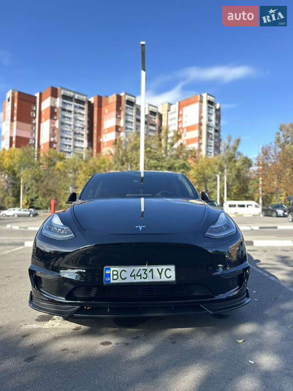 Внедорожник / Кроссовер Tesla Model Y 2020 в Днепре