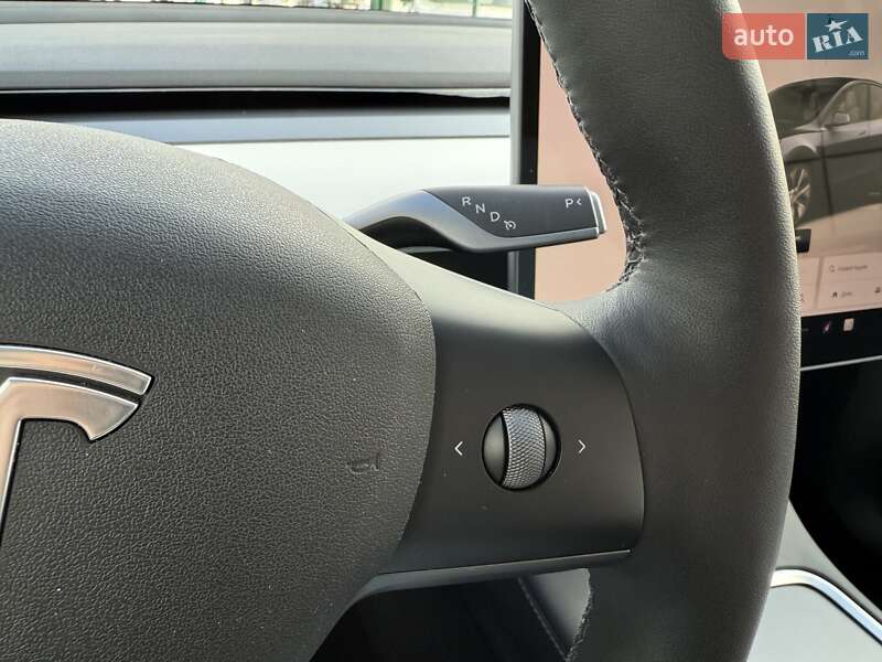 Позашляховик / Кросовер Tesla Model Y 2024 в Києві фото 27 Позашляховик / Кросовер Tesla Model Y 2024 в Києві