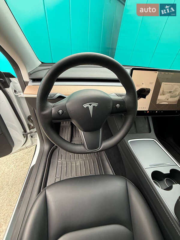 Позашляховик / Кросовер Tesla Model Y 2023 в Білій Церкві фото 21 Позашляховик / Кросовер Tesla Model Y 2023 в Білій Церкві