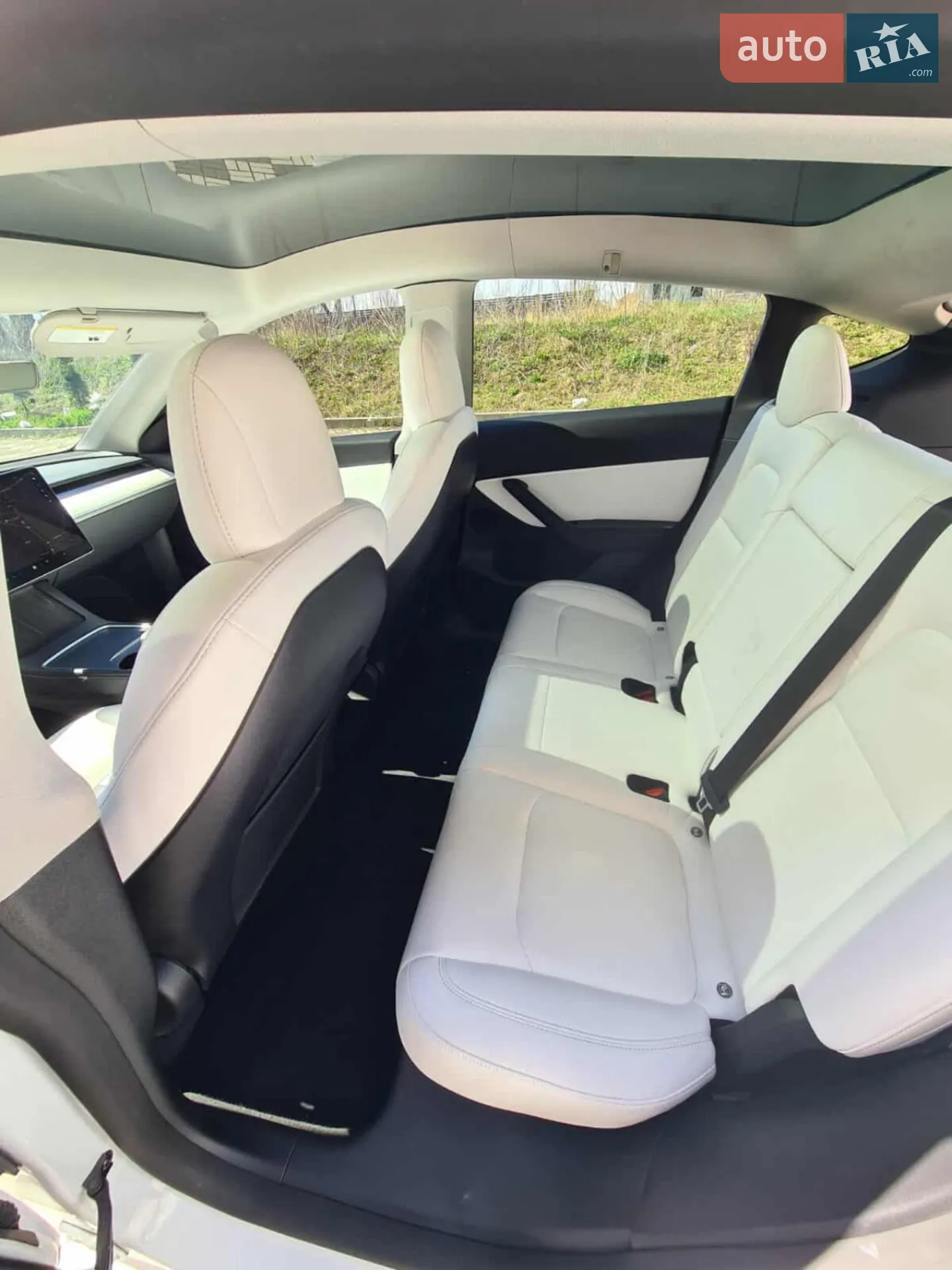 2022 Tesla Model Y - мініатюра 11