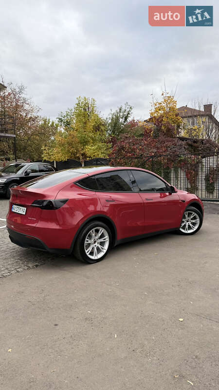Позашляховик / Кросовер Tesla Model Y 2023 в Харкові фото 4 Позашляховик / Кросовер Tesla Model Y 2023 в Харкові