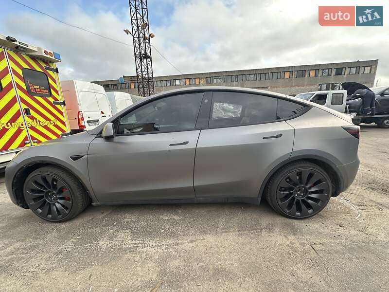 Внедорожник / Кроссовер Tesla Model Y 2024 в Киеве фото 2 Внедорожник / Кроссовер Tesla Model Y 2024 в Киеве