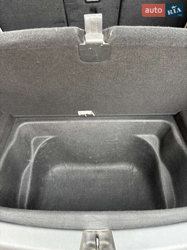 Позашляховик / Кросовер Tesla Model Y 2020 в Тернополі