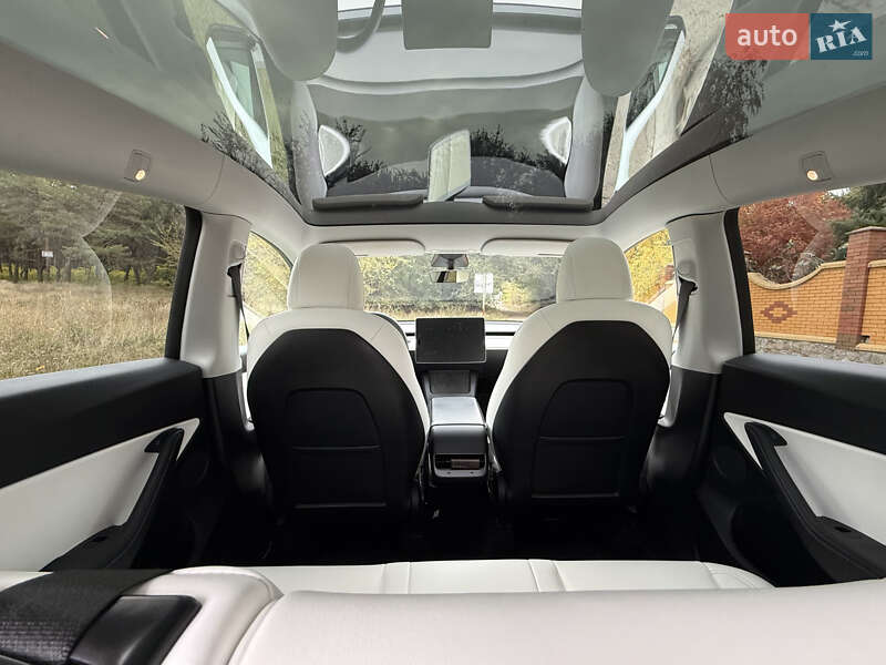 Внедорожник / Кроссовер Tesla Model Y 2021 в Запорожье