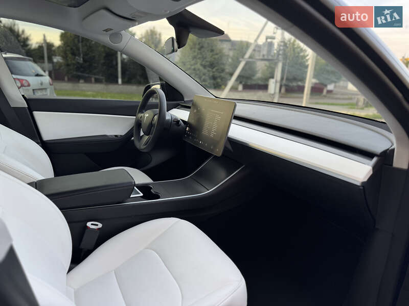 Позашляховик / Кросовер Tesla Model Y 2020 в Луцьку фото 28 Позашляховик / Кросовер Tesla Model Y 2020 в Луцьку
