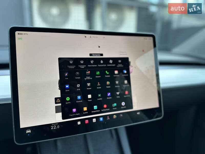 Позашляховик / Кросовер Tesla Model Y 2023 в Рівному фото 20 Позашляховик / Кросовер Tesla Model Y 2023 в Рівному