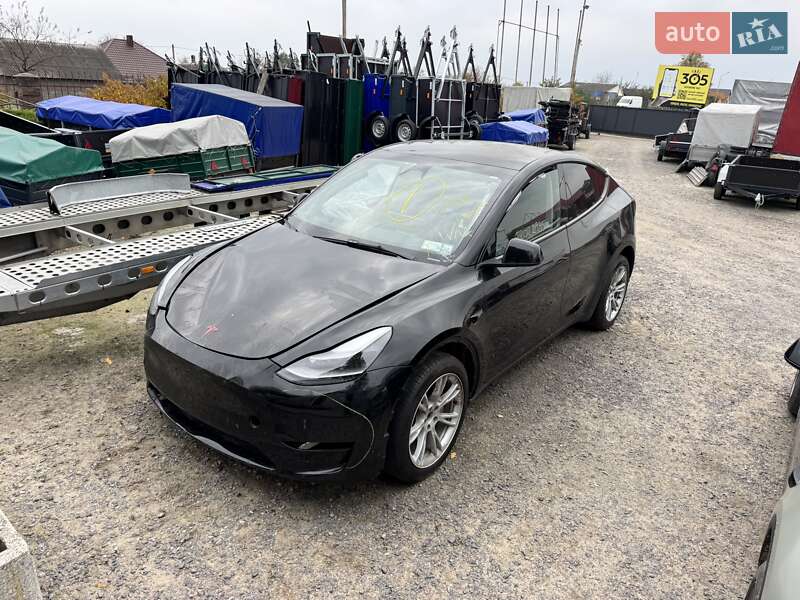 Tesla Model Y 2023 Tesla Model Y 2023