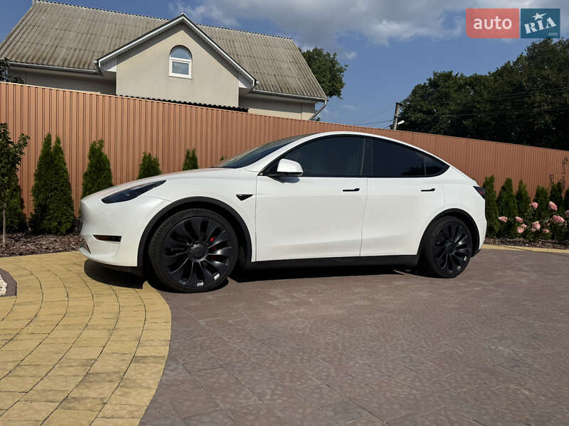 Tesla Model Y 2022 Tesla Model Y 2022
