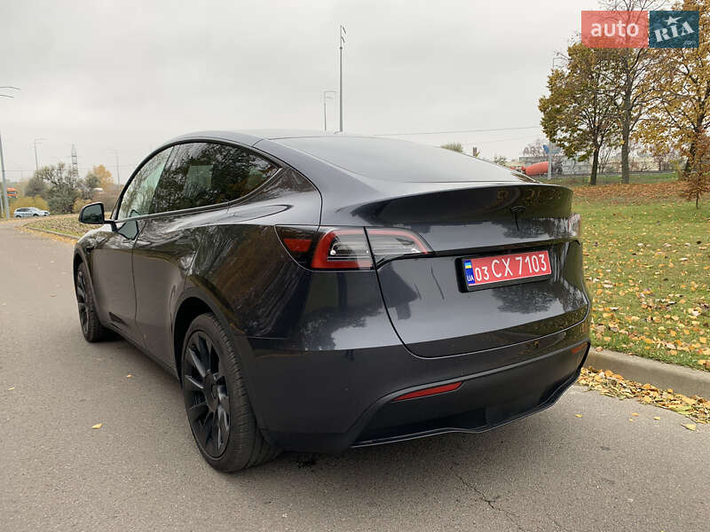 Внедорожник / Кроссовер Tesla Model Y 2024 в Киеве