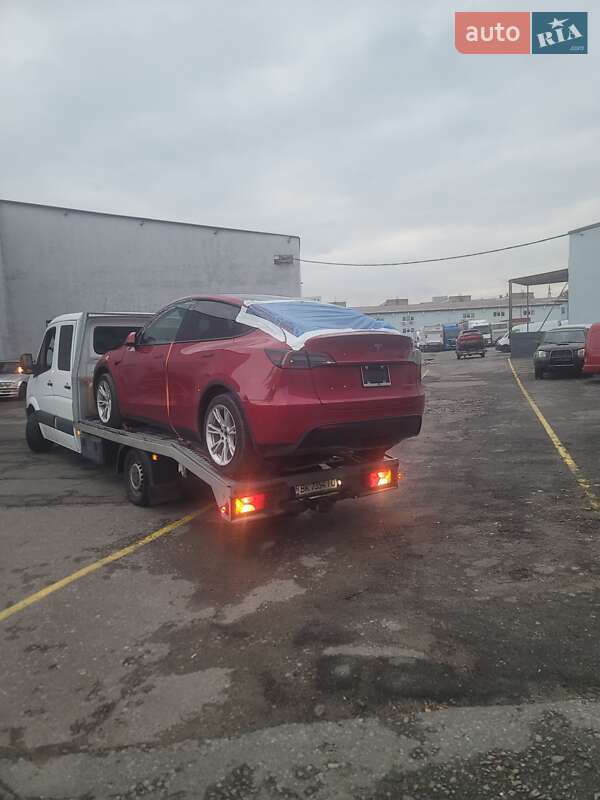 Внедорожник / Кроссовер Tesla Model Y 2022 в Киеве фото 12 Внедорожник / Кроссовер Tesla Model Y 2022 в Киеве