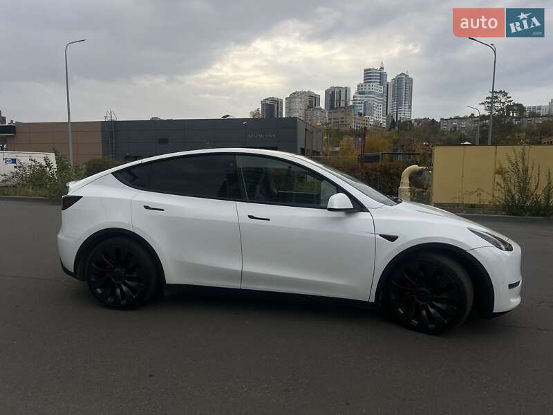 Внедорожник / Кроссовер Tesla Model Y 2021 в Днепре фото 15 Внедорожник / Кроссовер Tesla Model Y 2021 в Днепре
