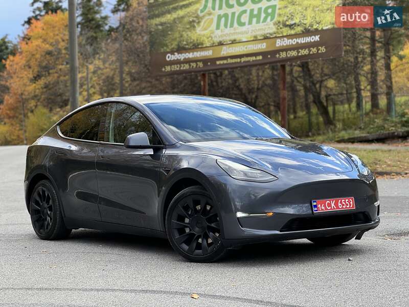 Внедорожник / Кроссовер Tesla Model Y 2021 в 