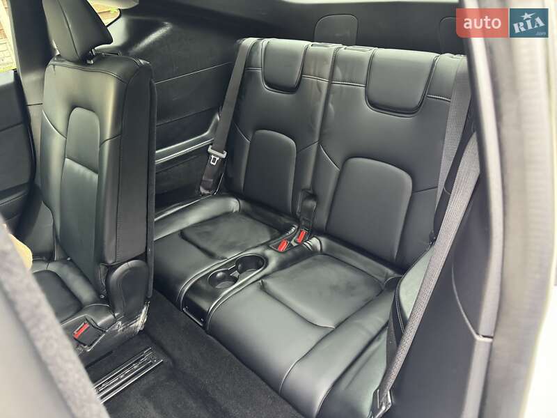 Позашляховик / Кросовер Tesla Model Y 2021 в Львові фото 17 Позашляховик / Кросовер Tesla Model Y 2021 в Львові