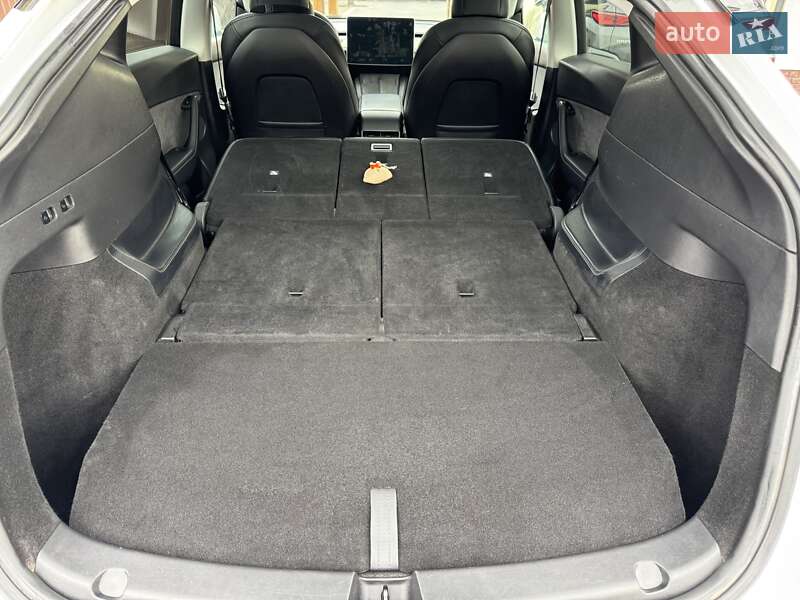 Позашляховик / Кросовер Tesla Model Y 2021 в Львові фото 26 Позашляховик / Кросовер Tesla Model Y 2021 в Львові