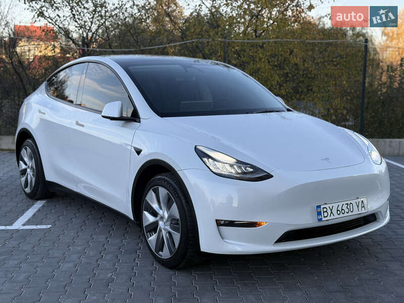 Позашляховик / Кросовер Tesla Model Y 2021 в Хмельницькому фото 2 Позашляховик / Кросовер Tesla Model Y 2021 в Хмельницькому