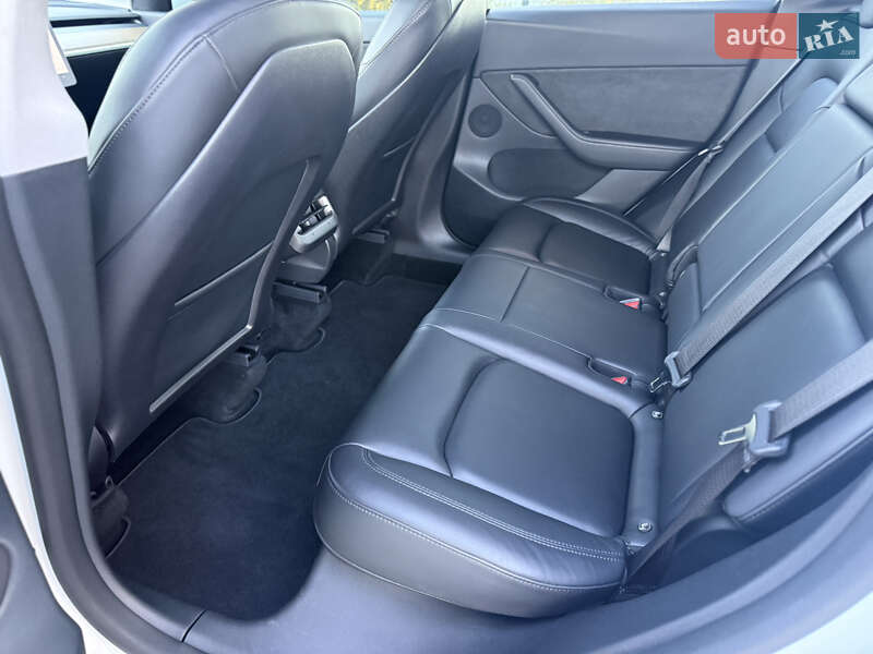 Позашляховик / Кросовер Tesla Model Y 2021 в Хмельницькому фото 54 Позашляховик / Кросовер Tesla Model Y 2021 в Хмельницькому