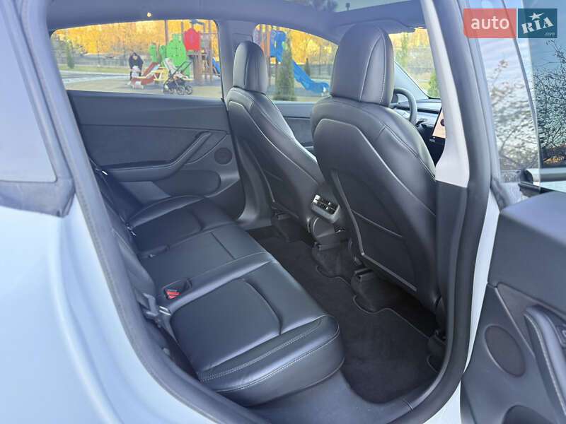 Позашляховик / Кросовер Tesla Model Y 2021 в Хмельницькому фото 57 Позашляховик / Кросовер Tesla Model Y 2021 в Хмельницькому
