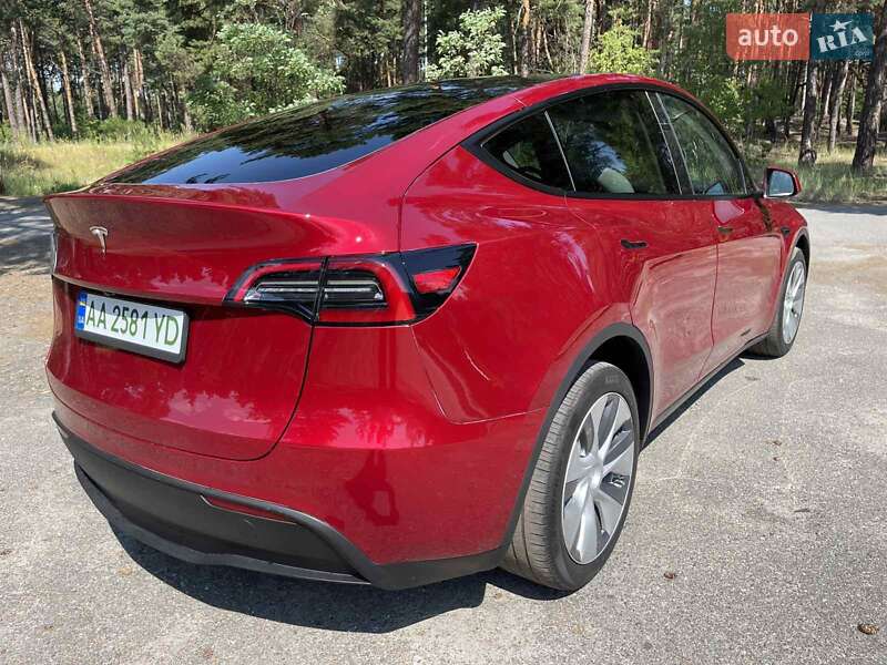 Позашляховик / Кросовер Tesla Model Y 2024 в Києві фото 26 Позашляховик / Кросовер Tesla Model Y 2024 в Києві