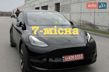 Позашляховик / Кросовер Tesla Model Y 2024 в Києві