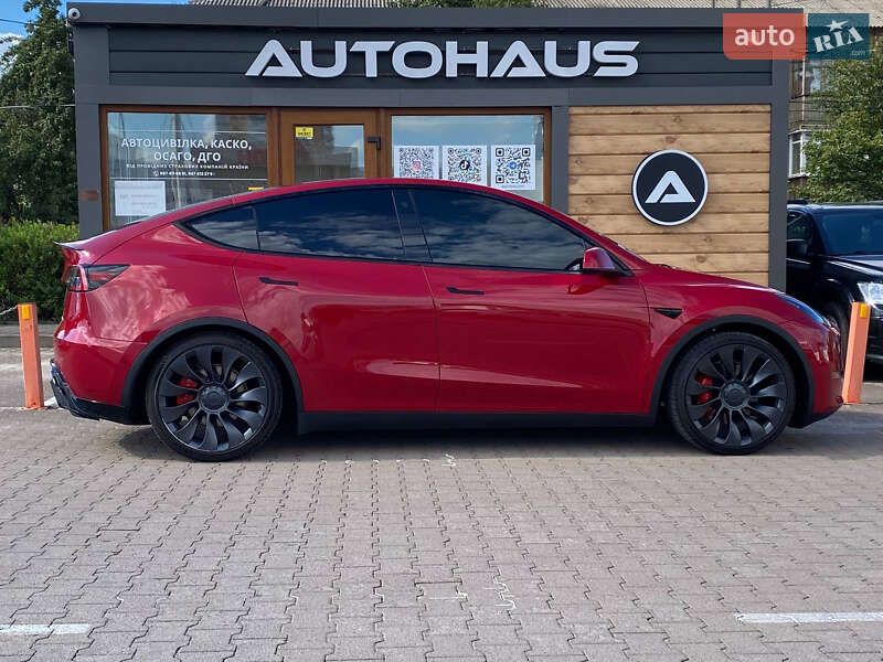 Позашляховик / Кросовер Tesla Model Y 2023 в Житомирі фото 4 Позашляховик / Кросовер Tesla Model Y 2023 в Житомирі