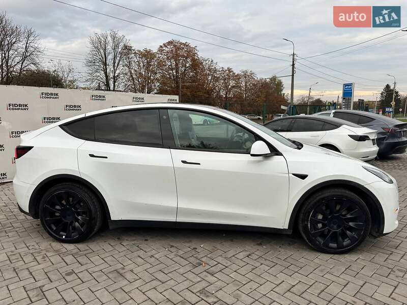 Позашляховик / Кросовер Tesla Model Y 2022 в Луцьку фото 8 Позашляховик / Кросовер Tesla Model Y 2022 в Луцьку