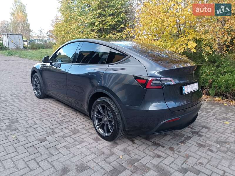 Внедорожник / Кроссовер Tesla Model Y 2024 в Ровно
