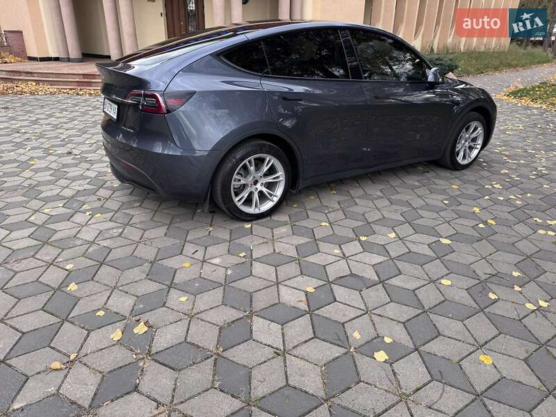 Позашляховик / Кросовер Tesla Model Y 2023 в Рівному фото 22 Позашляховик / Кросовер Tesla Model Y 2023 в Рівному