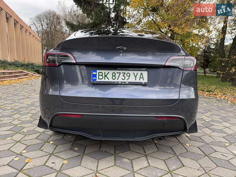 Позашляховик / Кросовер Tesla Model Y 2023 в Рівному фото 28 Позашляховик / Кросовер Tesla Model Y 2023 в Рівному