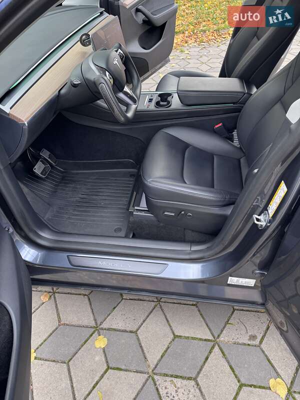 Позашляховик / Кросовер Tesla Model Y 2023 в Рівному фото 41 Позашляховик / Кросовер Tesla Model Y 2023 в Рівному