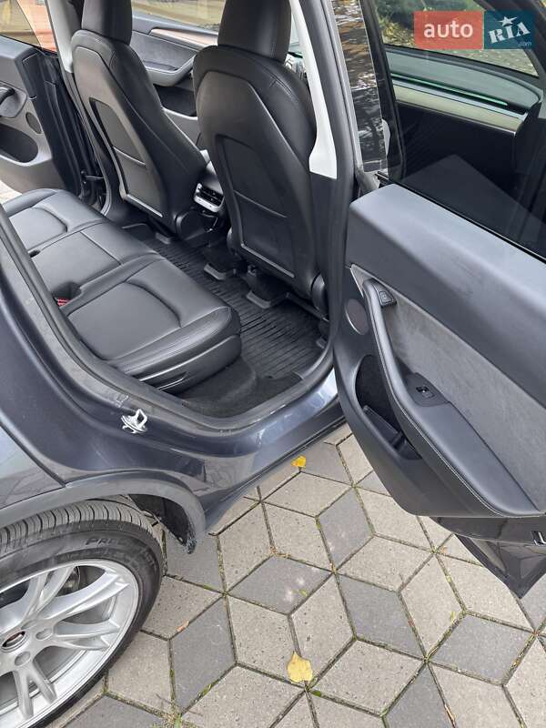 Позашляховик / Кросовер Tesla Model Y 2023 в Рівному фото 46 Позашляховик / Кросовер Tesla Model Y 2023 в Рівному