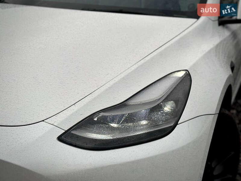 Позашляховик / Кросовер Tesla Model Y 2022 в Стрию