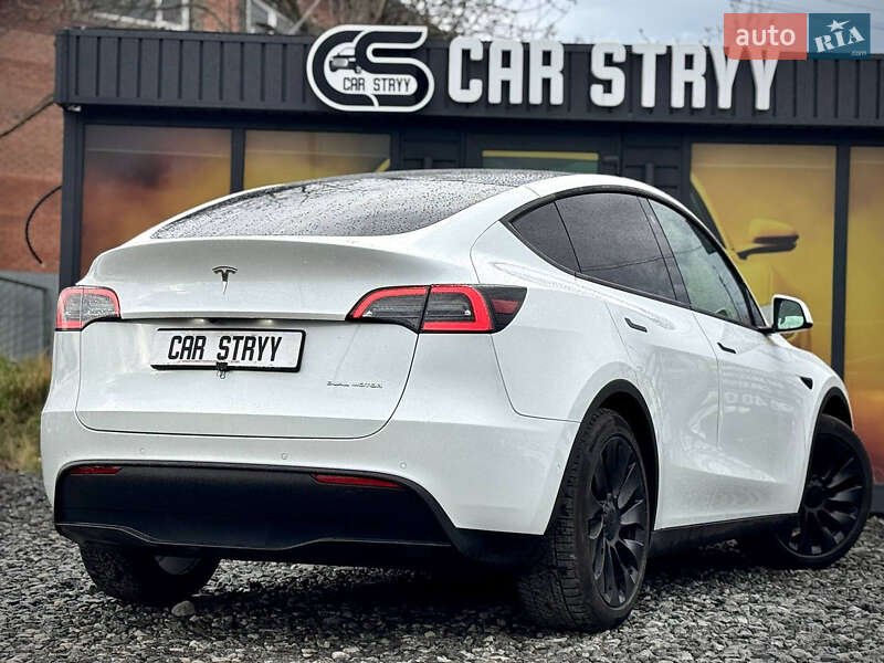 Позашляховик / Кросовер Tesla Model Y 2022 в Стрию