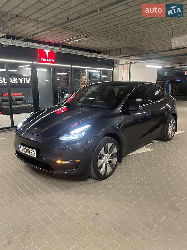 Tesla Model Y 2024 Tesla Model Y 2024