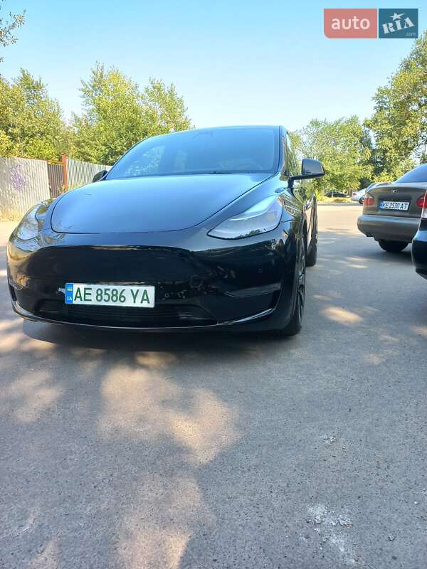 Позашляховик / Кросовер Tesla Model Y 2022 в Дніпрі