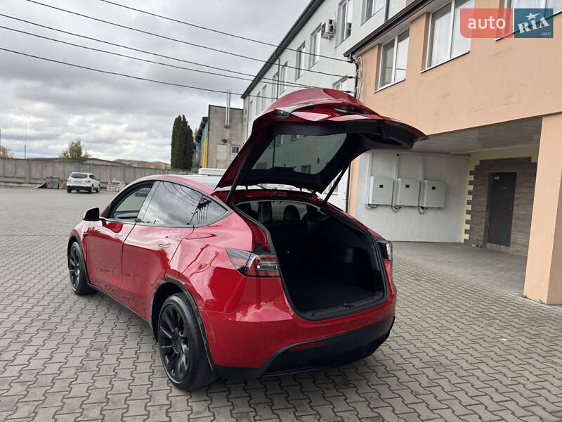 Позашляховик / Кросовер Tesla Model Y 2021 в Луцьку