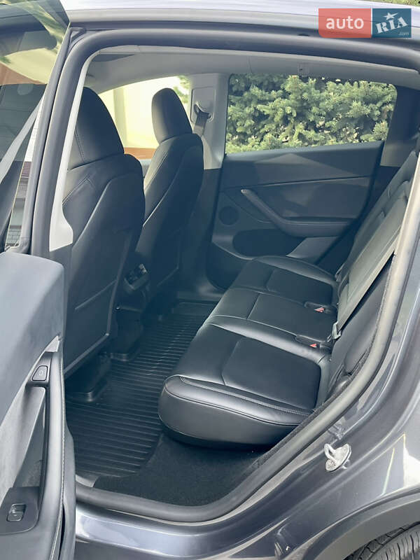 Внедорожник / Кроссовер Tesla Model Y 2023 в Днепре