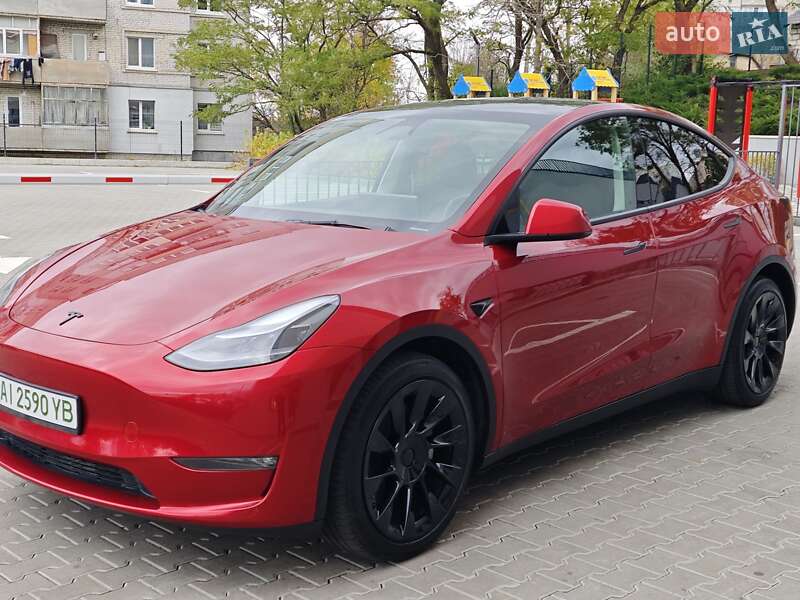 Позашляховик / Кросовер Tesla Model Y 2024 в Києві фото 2 Позашляховик / Кросовер Tesla Model Y 2024 в Києві
