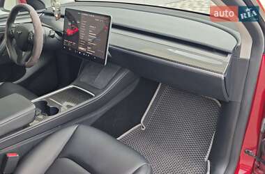 Внедорожник / Кроссовер Tesla Model Y 2024 в Фастове