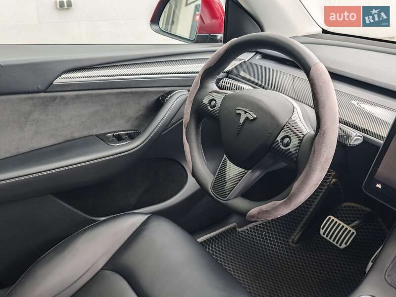 Позашляховик / Кросовер Tesla Model Y 2024 в Києві фото 20 Позашляховик / Кросовер Tesla Model Y 2024 в Києві