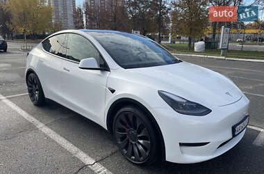 Внедорожник / Кроссовер Tesla Model Y 2023 в Киеве