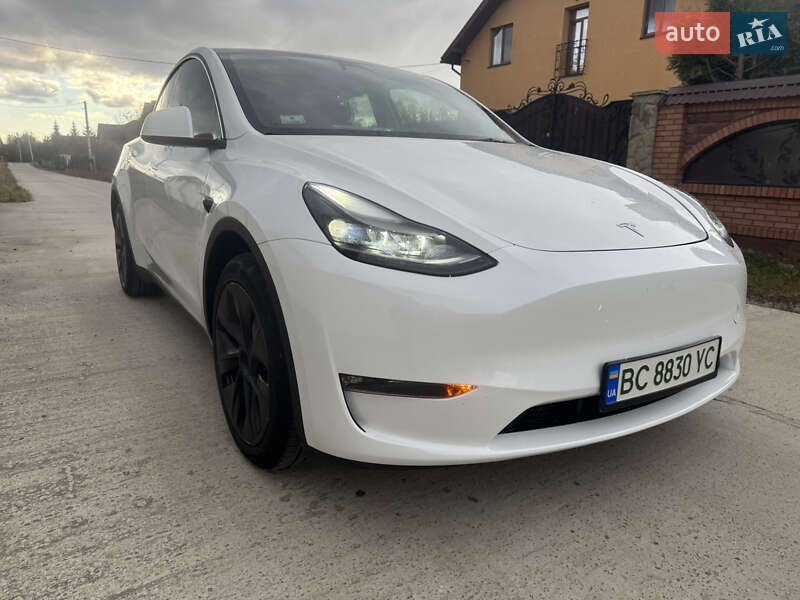 Позашляховик / Кросовер Tesla Model Y 2024 в Львові фото 6 Позашляховик / Кросовер Tesla Model Y 2024 в Львові