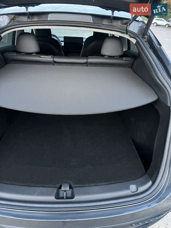 Позашляховик / Кросовер Tesla Model Y 2022 в Львові фото 11 Позашляховик / Кросовер Tesla Model Y 2022 в Львові