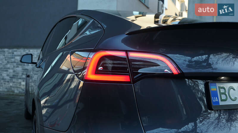 Позашляховик / Кросовер Tesla Model Y 2022 в Львові фото 17 Позашляховик / Кросовер Tesla Model Y 2022 в Львові