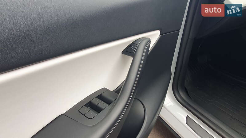 Внедорожник / Кроссовер Tesla Model Y 2021 в Киеве фото 20 Внедорожник / Кроссовер Tesla Model Y 2021 в Киеве