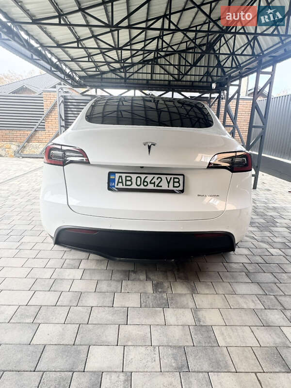 Позашляховик / Кросовер Tesla Model Y 2021 в Вінниці