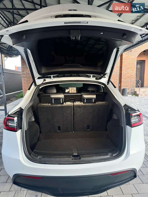 Позашляховик / Кросовер Tesla Model Y 2021 в Вінниці