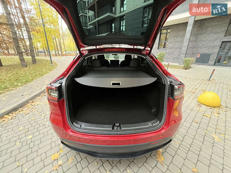 Внедорожник / Кроссовер Tesla Model Y 2022 в Броварах